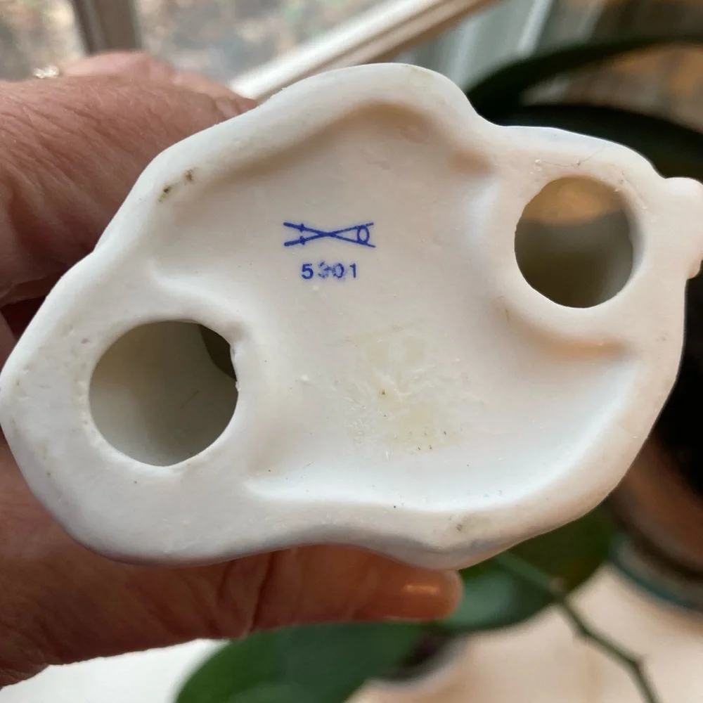 HOMCO Nativity Christmas angel figurines - Picture 5 of 7